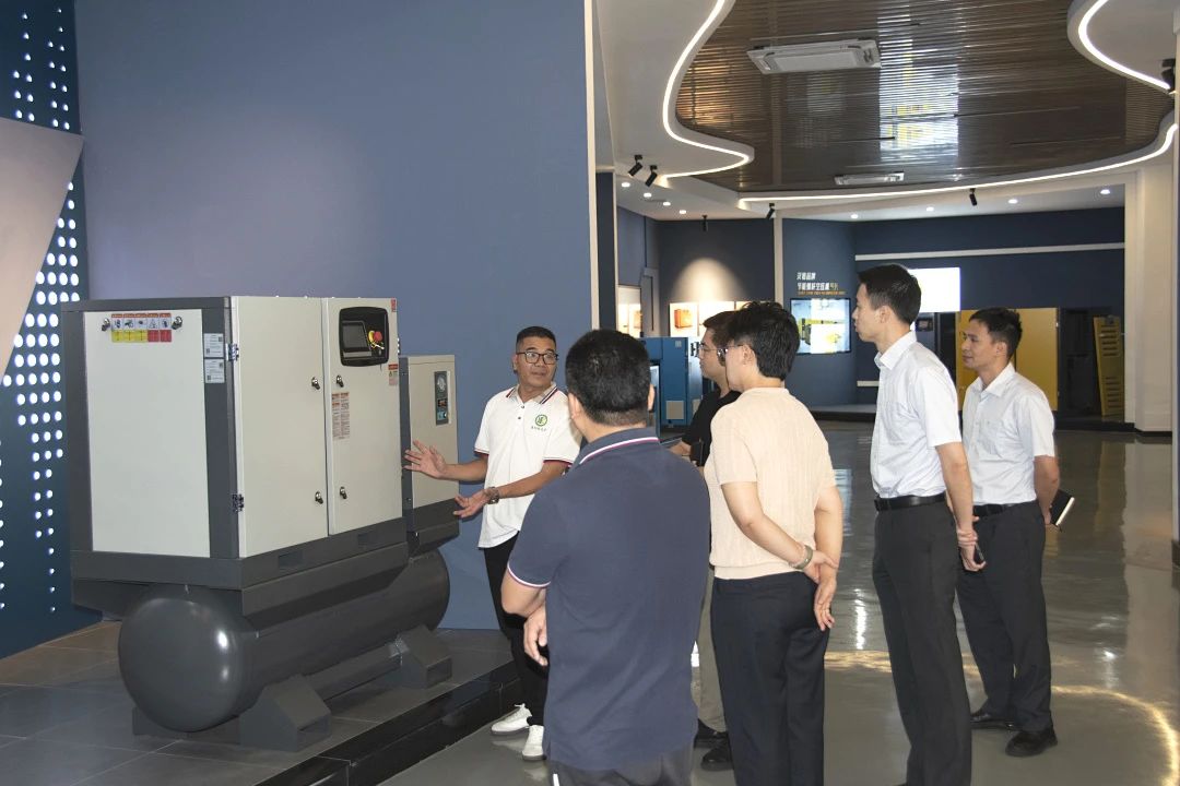 实力见证！汉德空压机受邀惠州电视台专访，讲述中国智造标杆故事