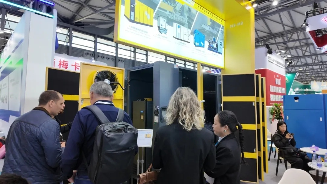 直击现场 | 汉德空压机闪耀2025上海压缩机展，首日盛况空前！