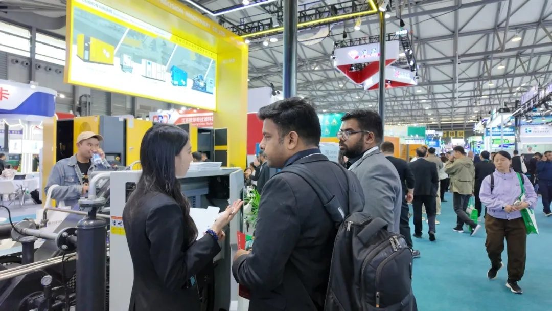 直击现场 | 汉德空压机闪耀2025上海压缩机展，首日盛况空前！